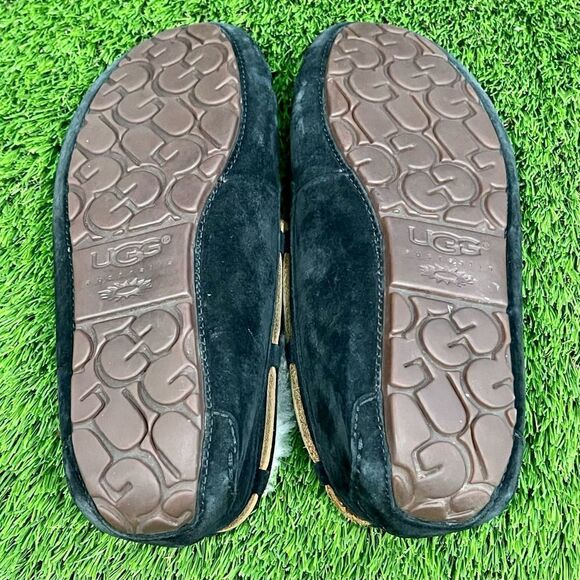UGG Dakota Black Suede Faux Fur Lined Slippers. Size 6M. - Picture 12 of 13
